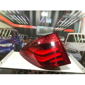 BMW 5GT F07 LAMPA TYŁ W BŁOTNIK LEWA EU ORYGINAŁ