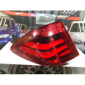 BMW 5GT F07 LAMPA TYŁ W BŁOTNIK LEWA EU ORYGINAŁ