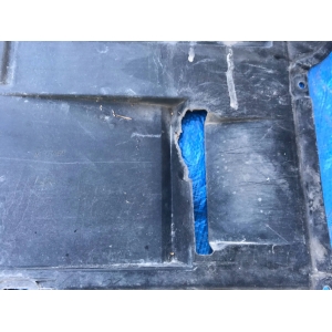 BMW F20 F30 OSŁONA SILNIKA ŚRODKOWA PRAWA 7241826
