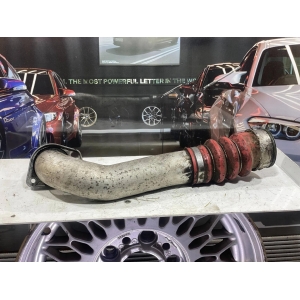 RURA WĄŻ INTERCOOLERA BMW E90 E91 325D 330D 3.0D
