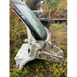 VOLKSWAGEN CRAFTER W906 PODŁUŻNICA ĆWIARTKA PRAWY PRZÓD