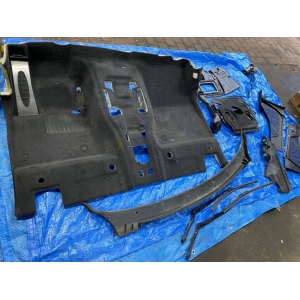 BMW X6 F16 PRZEKŁADKA Z ANGLIKA DYWAN ZESTAW