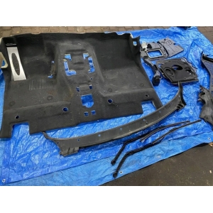 BMW X6 F16 PRZEKŁADKA Z ANGLIKA DYWAN ZESTAW
