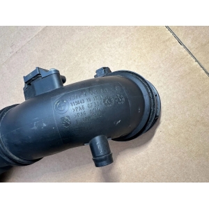 BMW Z4 E89, X1 E84 WĄŻ PRZEWÓD RURA INTERCOOLERA 7607941