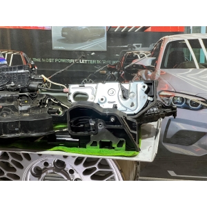 BMW 5 F10 F11 ZAMEK DOCIĄG DRZWI KOMPLET EUROPA 7154516 7185689 7154515