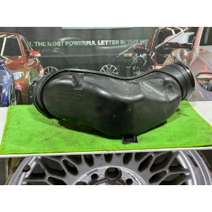 BMW F20 F21 F22 F23 F30 F31 F32 F33 F36 WĄŻ RURA PRZEWÓD POWIETRZA 7605045