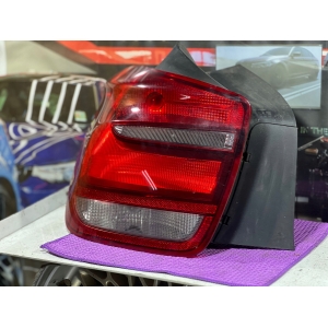 BMW 1 F20 F21 LAMPA TYŁ TYLNA LEWA UK 72700987 SZYBKA WYSYŁKA GRATIS