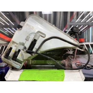 BMW F20 F21 F23 F30 F34 F36 ZBIORNIK SPRYSKIWACZY 3x POMPKA WLEW 7241675