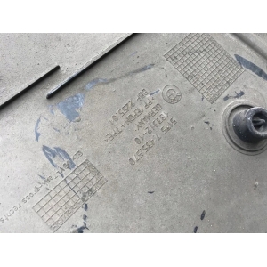 BMW G20 G21 PŁYTA PODWOZIA OSŁONA PRAWA 7435570
