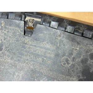 MERCEDES-BENZ W213 KOMBI PŁYTA OSŁONA POD ZDERZAK PRZEDNI A2135200200