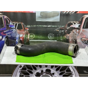 BMW F20 F21 F30 F31 F34 F36 PRZEWÓD WĄŻ RURA INTERCOOLERA 8518474